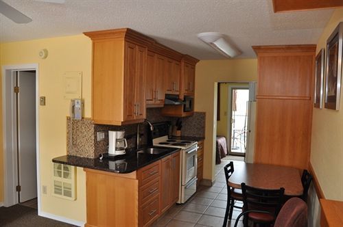 Safari Beach Resort Osoyoos Εξωτερικό φωτογραφία