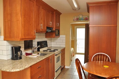 Safari Beach Resort Osoyoos Εξωτερικό φωτογραφία